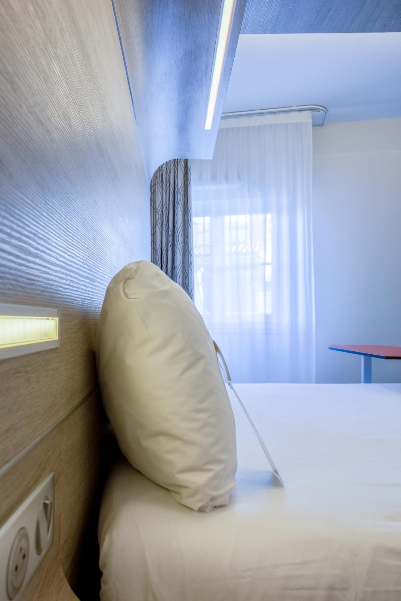 Ibis Styles La Rochelle Centre Hotel Екстериор снимка
